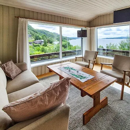 펜션 3 Bedroom Lovely In Fister
