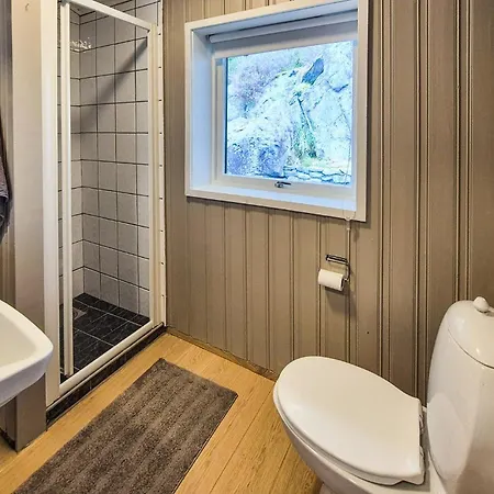 펜션 3 Bedroom Lovely In